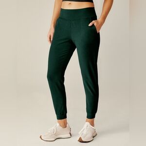 Beyond Yoga Green Spacedye Joggers